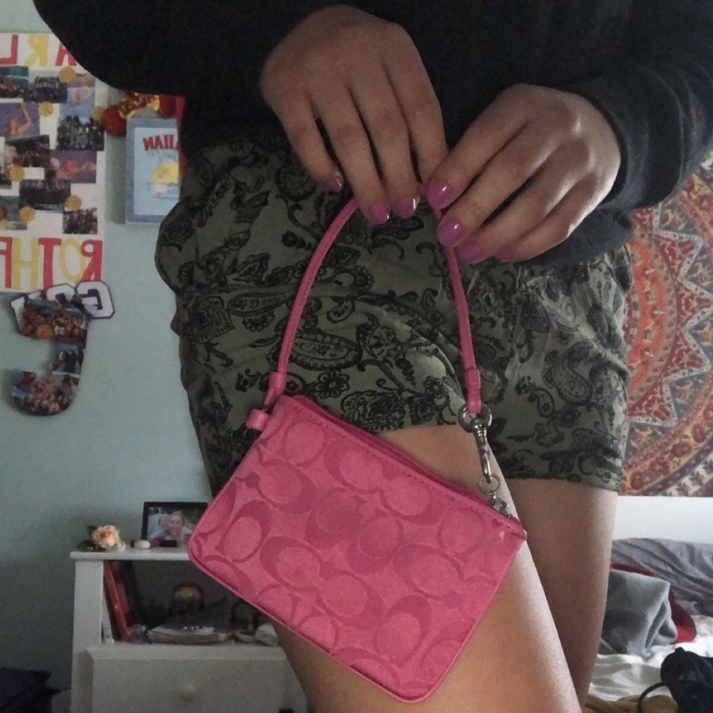 Adorable pink coach bag